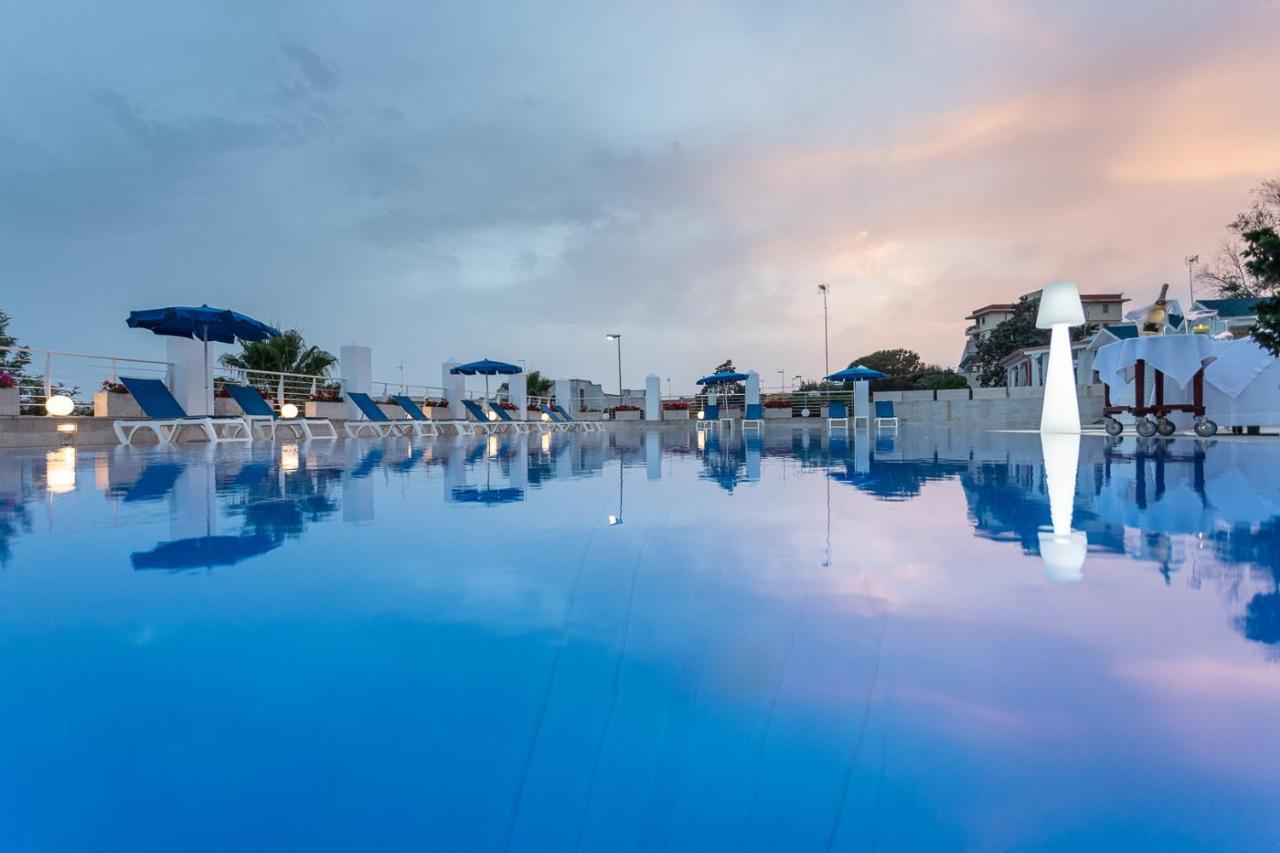 Club Azzurro Hotel & Resort Porto Cesareo Exteriér fotografie